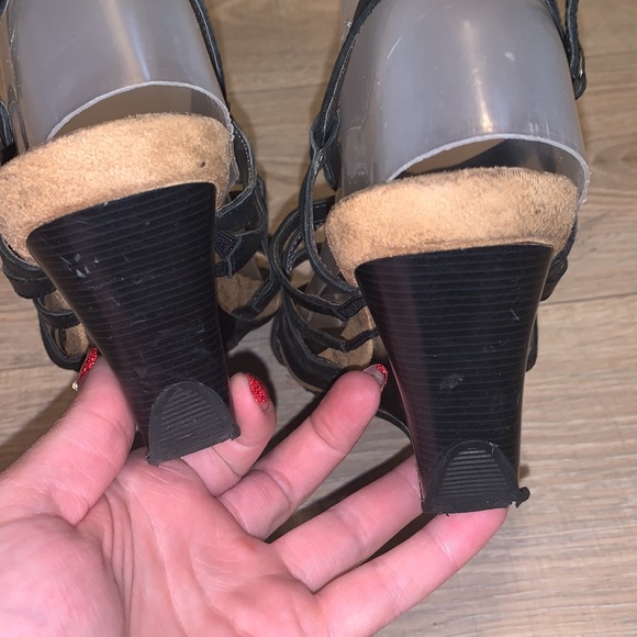 Kenneth Cole Reaction black Cedar Dining leather wedges - Picture 7 of 9